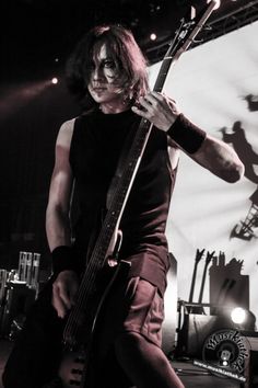 Dir En Grey Toshiya 3